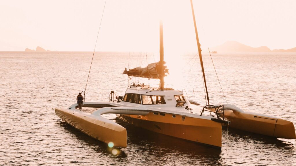 Rapido Trimarans